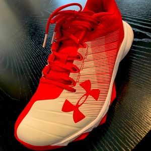 Ladies Under Armour sneaker